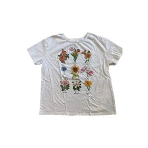 Flower graphic tshirt